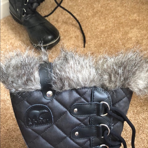 Tall sorel winter boots - Picture 4 of 4